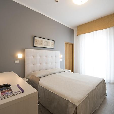 Hotel Iride & Spa Cesenatico Extérieur photo
