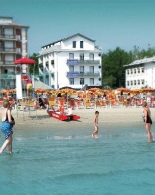 Hotel Iride & Spa Cesenatico Extérieur photo
