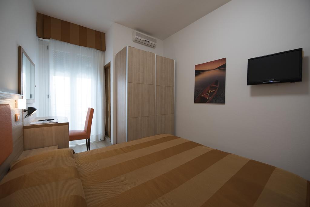 Hotel Iride & Spa Cesenatico Extérieur photo