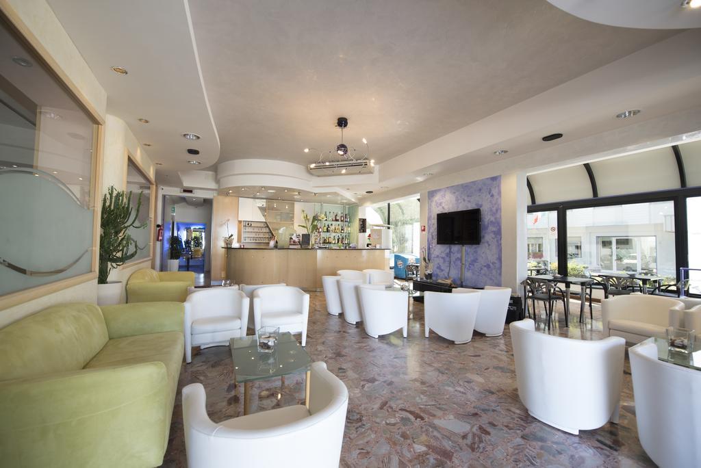 Hotel Iride & Spa Cesenatico Extérieur photo